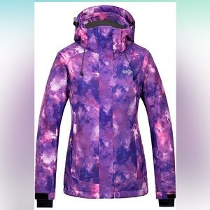 Women’s colorful ski jacket